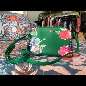 Kate Spade adjustable crossbody.